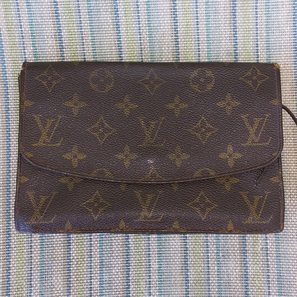 Authentic Vintage Louis Vuitton Rabat
